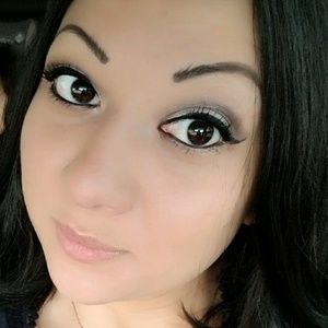 Meet your Posher, Erika